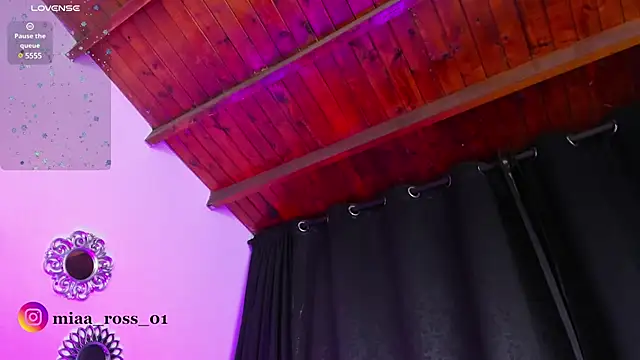 Snapshot of Mia_ross16 chatting on 12-20-24, 09:50 Mia ross16 online show from 12-20-24, 09:50