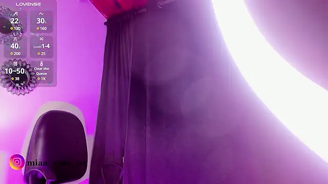 Snapshot of Mia_ross16 chatting on 12-21-24, 10:19 Mia ross16 online show from 12-21-24, 10:19