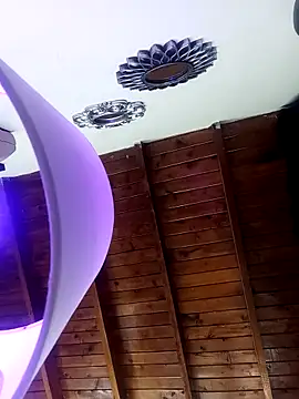 Snapshot of Mia_ross16 chatting on 01-12-25, 12:44 Mia ross16 online show from 01-12-25, 12:44