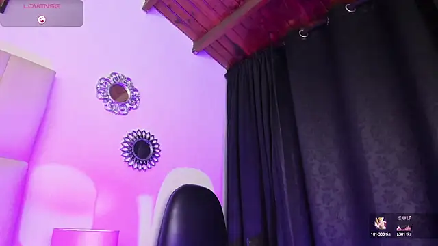 Snapshot of Mia_ross16 chatting on 01-18-25, 07:26 Mia ross16 online show from 01-18-25, 07:26