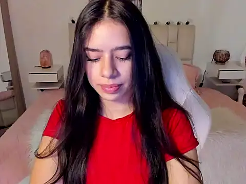 zoe turnner 18 online show from 10-23-25, 11:53