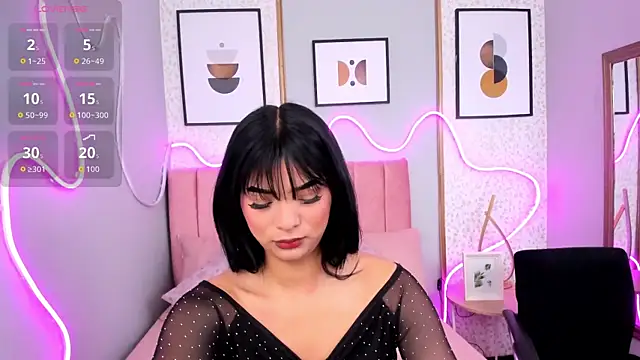 LARISSAEVANS online show from 11-28-25, 03:09