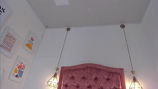 aprill21  online show from 12-09-24, 04:47