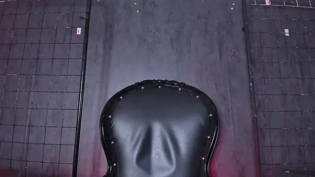 Carolina Arias online show from 10-29-25, 08:10