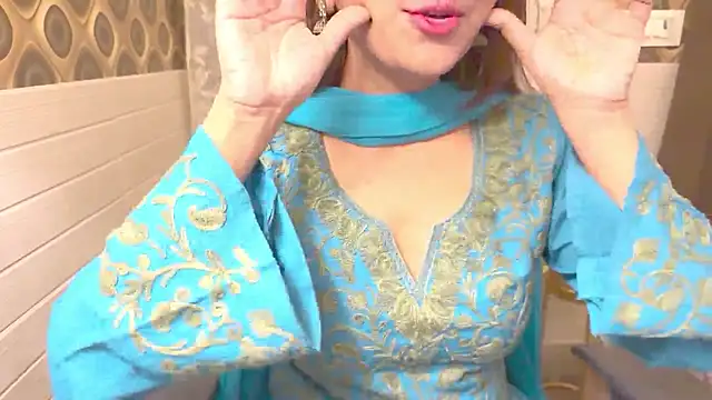 Snapshot of Your_Sassy_Goddess chatting on 01-19-25, 02:59 Your Sassy Goddess online show from 01-19-25, 02:59