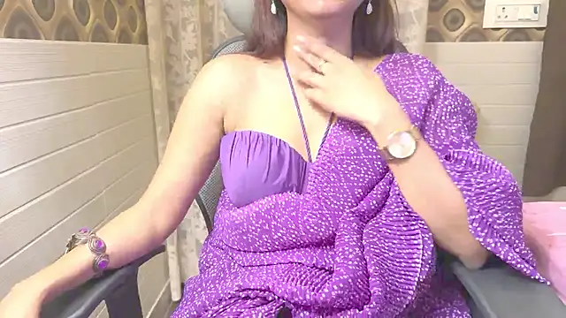 Snapshot of Your_Sassy_Goddess chatting on 02-28-25, 11:34 Your Sassy Goddess online show from 02-28-25, 11:34