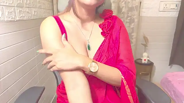 Snapshot of Your_Sassy_Goddess chatting on 03-05-25, 04:35 Your Sassy Goddess online show from 03-05-25, 04:35