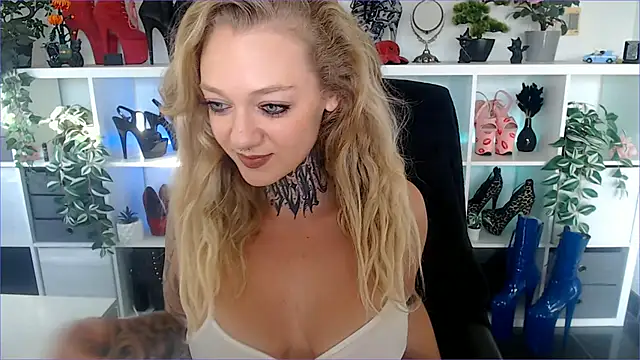 Valery Venom online show from 05-04-26, 03:08