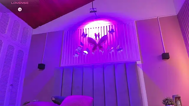 dyvis 22 online show from 10-18-25, 11:33