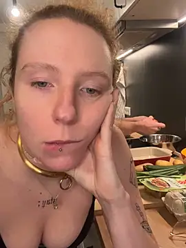 Snapshot of alt_cutie chatting on 11-03-25, 06:31 alt cutie online show from 11-03-25, 06:31