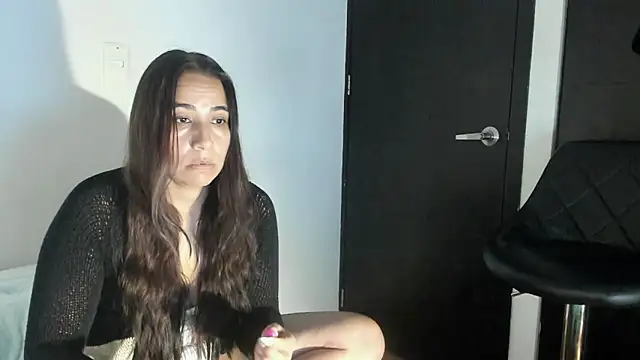 electra hunt online show from 12-30-24, 10:34