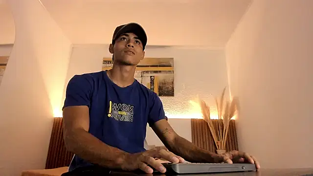zander 2120 online show from 04-30-26, 01:06