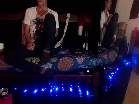 laye19 online show from 09-27-25, 02:16