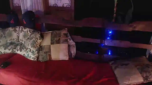 laye19 online show from 11-08-25, 08:14