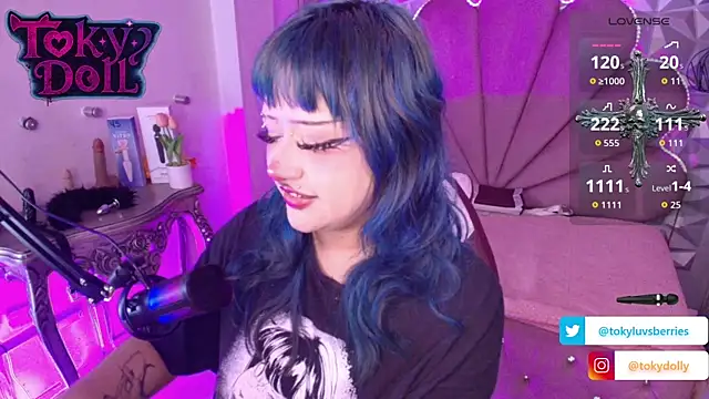 toky doll online show from 10-03-25, 08:39