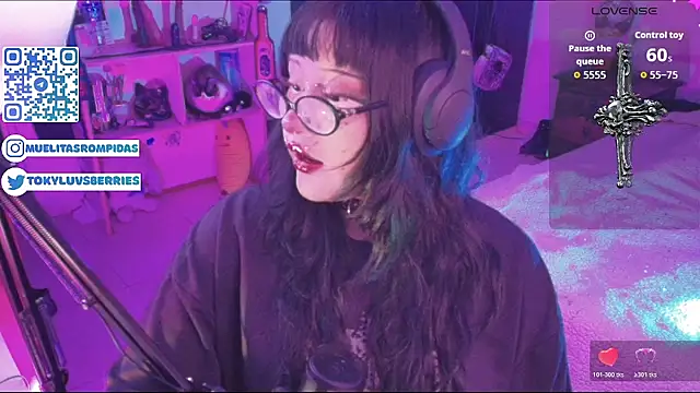 toky doll online show from 04-29-26, 07:42