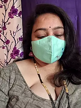 neelu-hoty online show from 01-10-25, 08:51