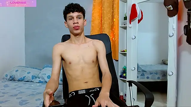 Snapshot of jeff_ross chatting on 02-22-25, 07:25 jeff ross online show from 02-22-25, 07:25