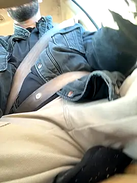 Snapshot of indosmoke chatting on 10-28-25, 03:25 indosmoke online show from 10-28-25, 03:25