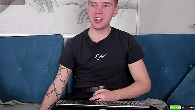 ArthurWhitee online show from 03-11-25, 03:48