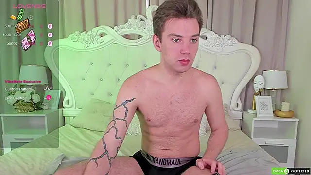 ArthurWhitee online show from 10-01-25, 03:12