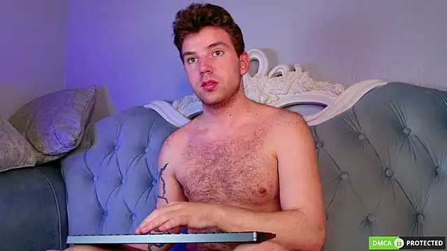 ArthurWhitee online show from 04-25-26, 01:52