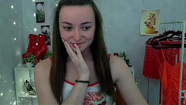  Barbie Kiss  online show from 05-06-26, 01:05