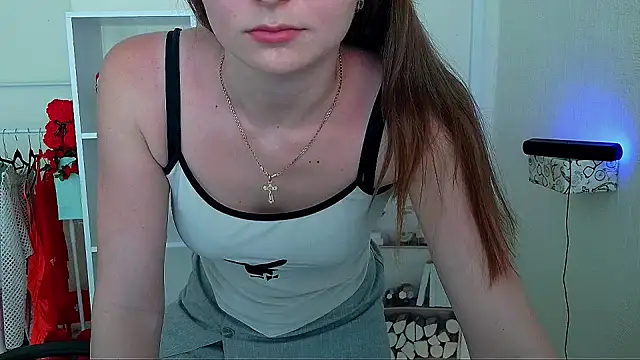  Barbie Kiss  online show from 06-09-26, 12:50