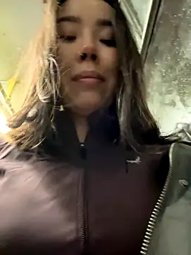 Asian Asami online show from 11-13-25, 05:23