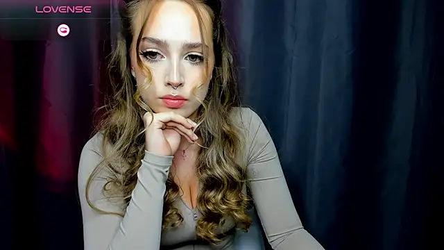 Snapshot of YaraKroft_ chatting on 12-03-25, 08:45 YaraKroft online show from 12-03-25, 08:45