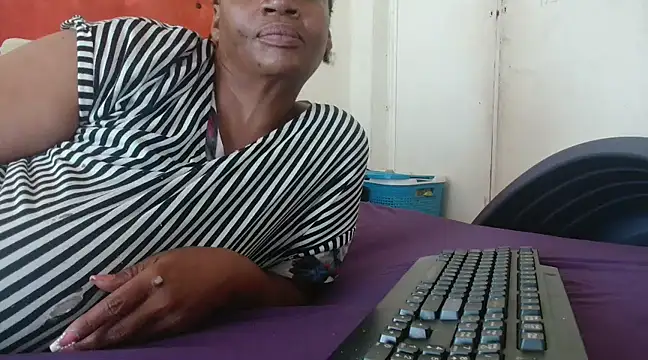 tinagiant online show from 02-21-25, 06:29