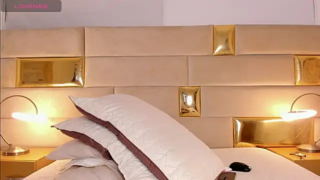 Arii stone online show from 03-22-25, 07:04