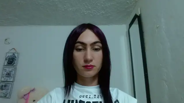 Snapshot of SexyTokio4 chatting on 02-06-25, 09:28 SexyTokio4 online show from 02-06-25, 09:28