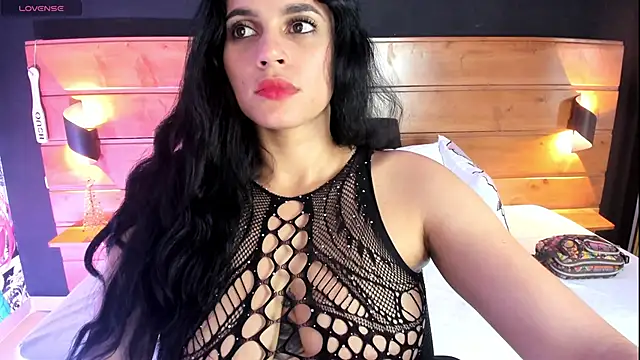 dahiana spark online show from 12-13-24, 03:43