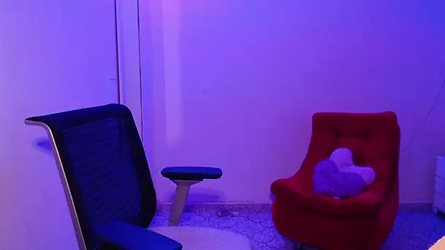 Snapshot of VenussTits97 chatting on 01-14-26, 12:05 VenussTits97 online show from 01-14-26, 12:05