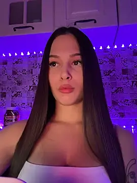 Snapshot of EricaWalls chatting on 02-05-25, 09:18 EricaWalls online show from 02-05-25, 09:18