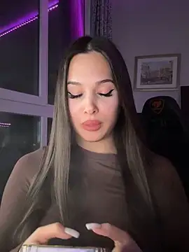 Snapshot of EricaWalls chatting on 11-27-25, 10:01 EricaWalls online show from 11-27-25, 10:01