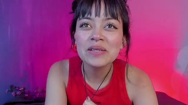 Snapshot of vanelope11 chatting on 02-04-25, 10:45 vanelope11 online show from 02-04-25, 10:45