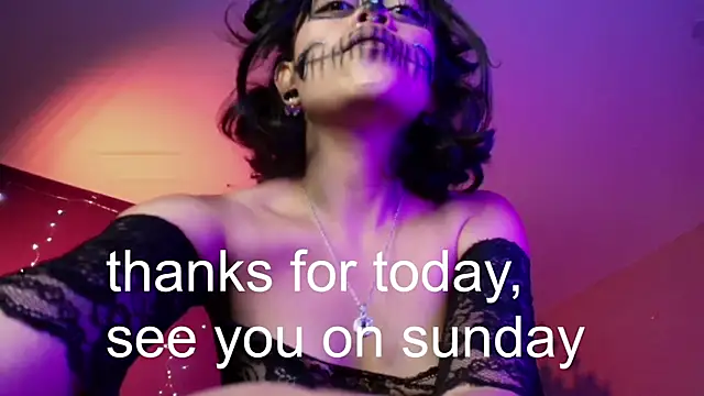 Snapshot of vanelope11 chatting on 11-04-25, 06:51 vanelope11 online show from 11-04-25, 06:51