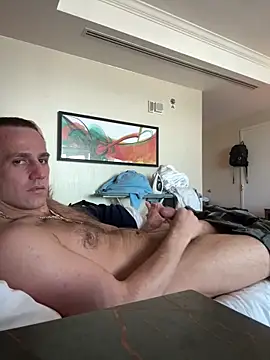 Snapshot of PeytonJohnn chatting on 10-04-25, 05:00 PeytonJohnn online show from 10-04-25, 05:00