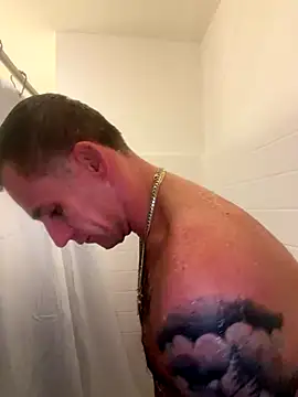 Snapshot of PeytonJohnn chatting on 11-04-25, 09:47 PeytonJohnn online show from 11-04-25, 09:47