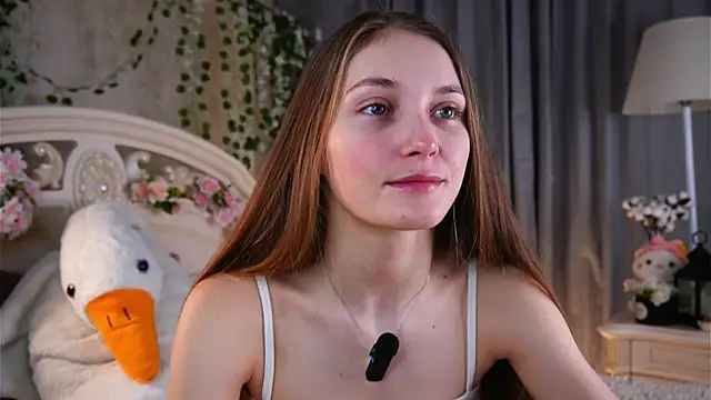 Snapshot of MonaEldon chatting on 01-14-26, 03:01 MonaEldon online show from 01-14-26, 03:01