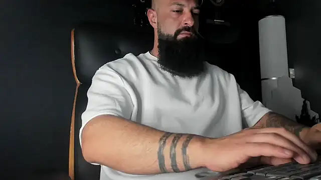 axxelrich  online show from 09-10-25, 07:19