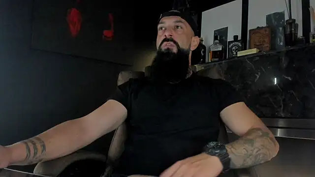 axxelrich  online show from 10-19-25, 03:40