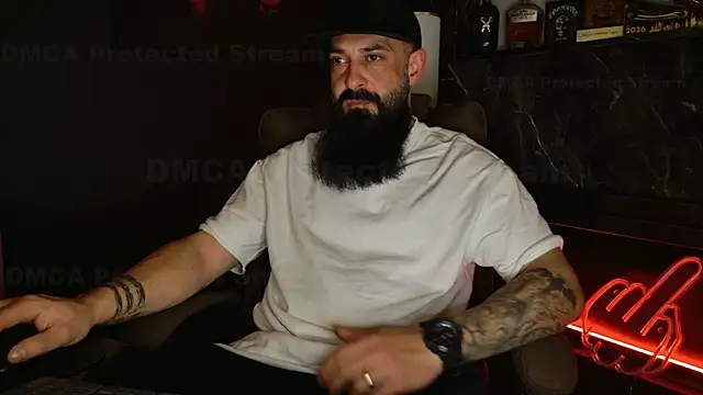 Snapshot of axxelrich_ chatting on 01-12-26, 05:12 axxelrich online show from 01-12-26, 05:12