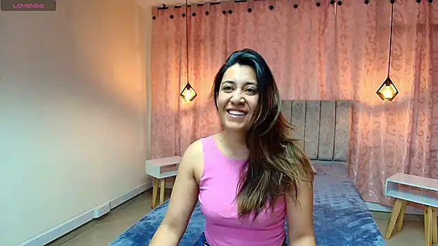 VioletaScott  online show from 10-06-25, 01:08