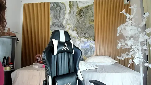 Danna topless online show from 01-17-26, 11:59