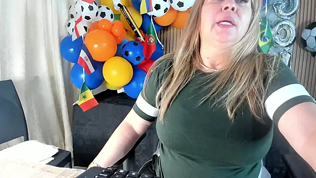 Danna topless online show from 07-02-26, 12:22