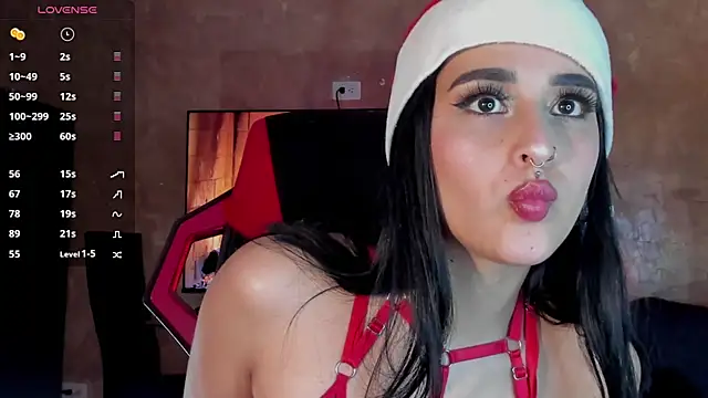 Snapshot of Charlotte_greys chatting on 12-25-24, 01:42 Charlotte greys online show from 12-25-24, 01:42