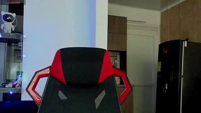 Snapshot of Charlotte_greys chatting on 12-26-24, 09:47 Charlotte greys online show from 12-26-24, 09:47